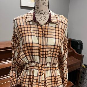 We the free (free people) plaid top. Size Small